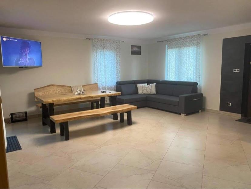 Apartament pod lipką Lutowiska Zewnętrze zdjęcie